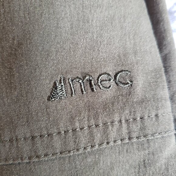 MEC Olive Army Green Wide Leg Outdoor Performance Pants w Drawstring Ankle - Picture 13 of 15